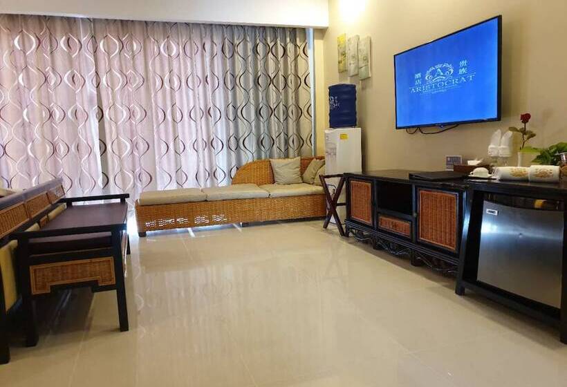 带大床的豪华间, Aristocrat Residence &