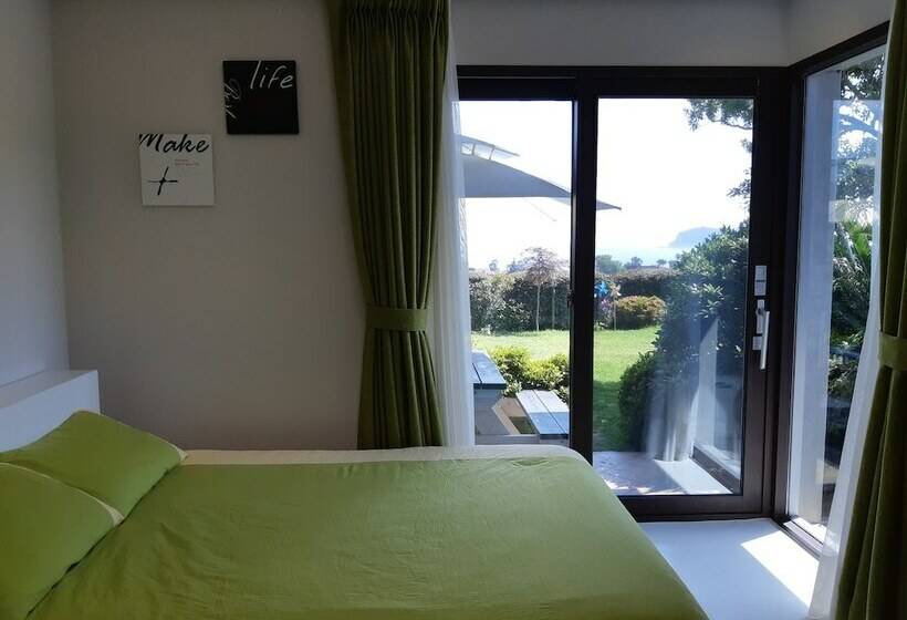 Cameră Basic, Beewool Chaewool