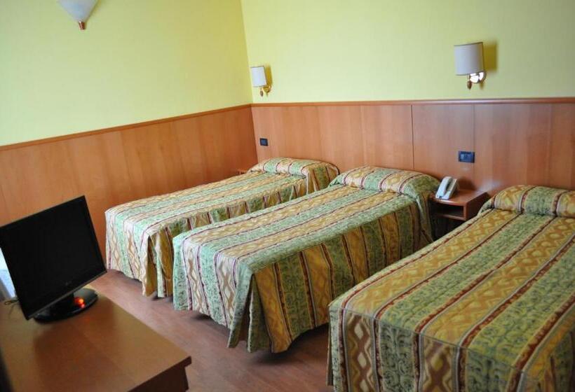 חדר סטנדרט לשלושה, Cinzia Ristorante Christian E Manuel