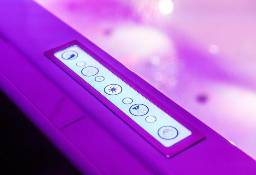 سوییت جونیور با بالکن, Diamond Suites By Reykjavik Keflavik Airport