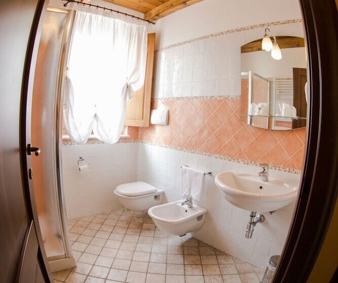 اتاق استاندارد چهار تخته, Il Vecchio Mulino