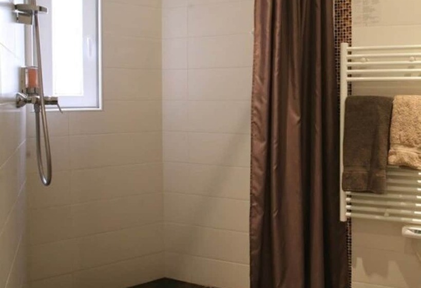 标准间, Le Figuier