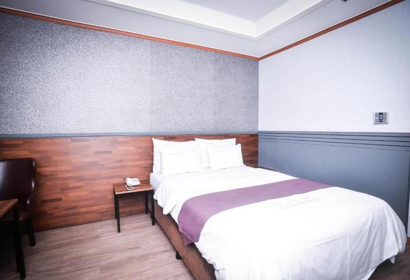 Quarto standard, Noblesse Tourist