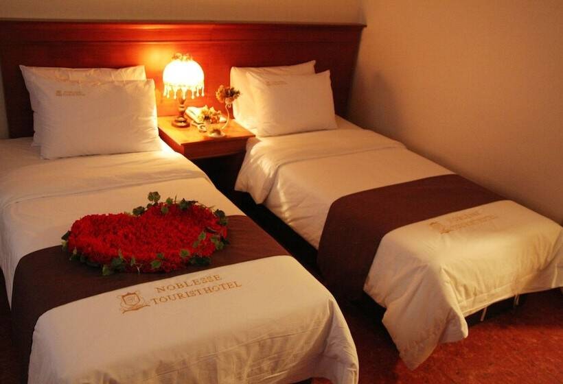 Quarto standard, Noblesse Tourist