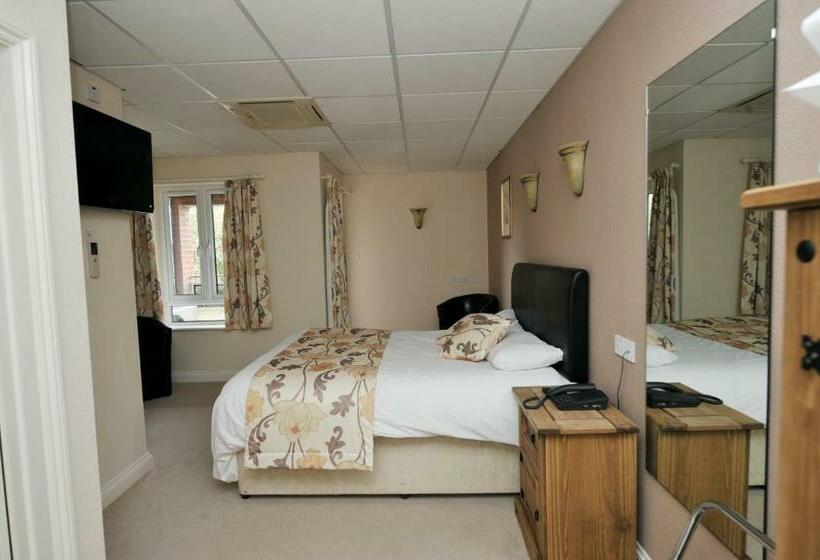 스탠다드 룸, Oliver Cromwell