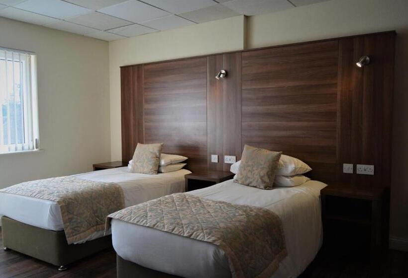 스탠다드 룸, Oliver Cromwell