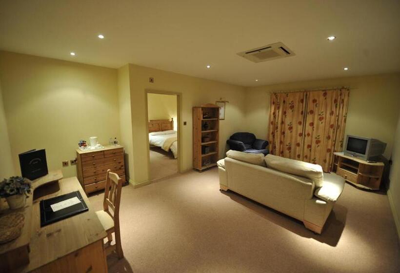 이그제큐티브 룸, Oliver Cromwell