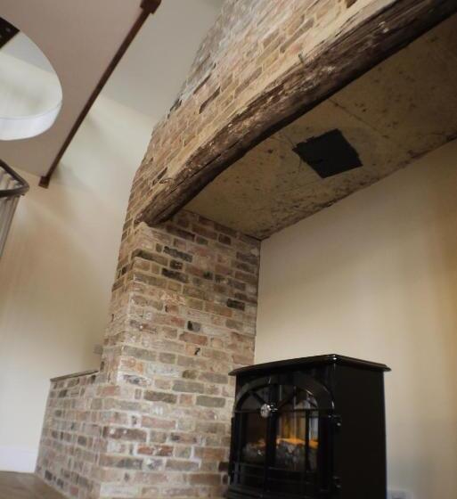 패밀리 스위트, Oliver Cromwell