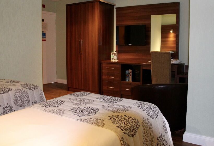 스탠다드 룸, Oliver Cromwell