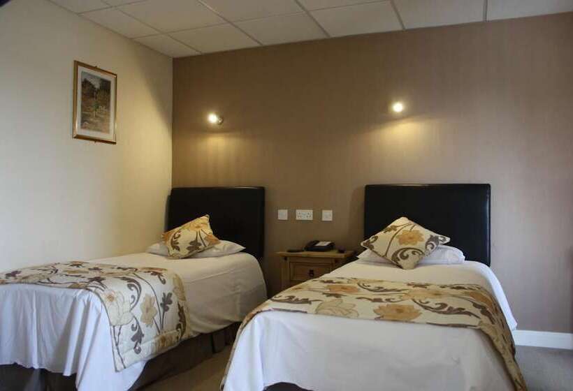 스탠다드 룸, Oliver Cromwell