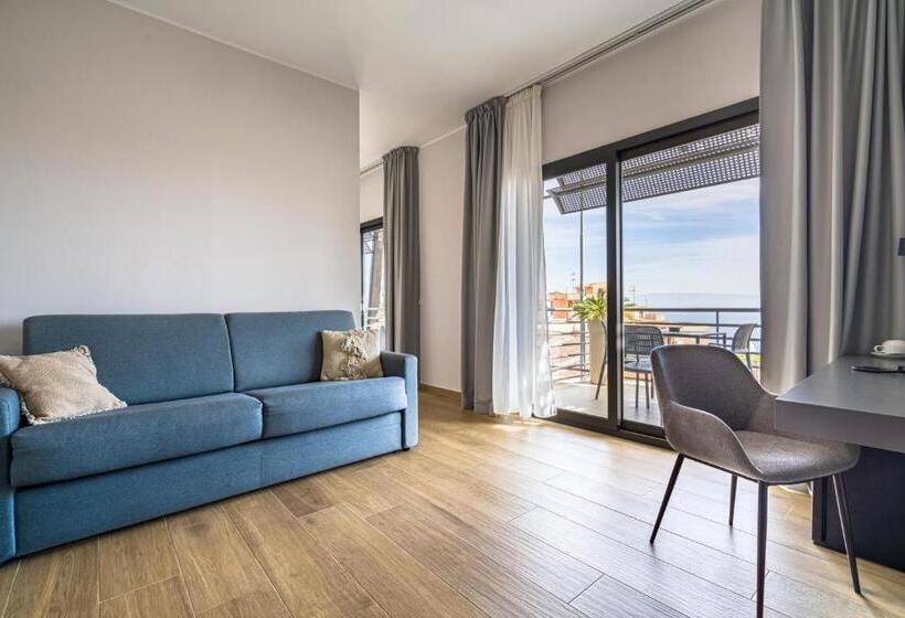 サイドシービューファミリールーム, Taormina Palace