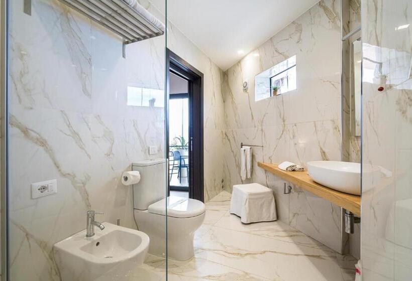 サイドオーシャンビューバルコニー付スタンダードルーム, Taormina Palace