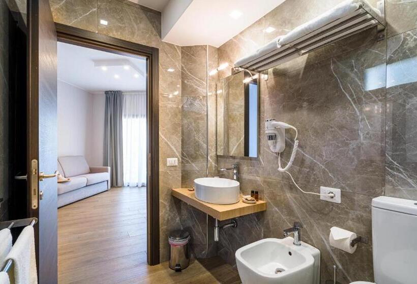 オーシャンビューファミリールーム, Taormina Palace