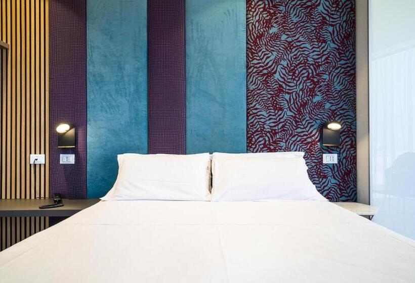 Номер Deluxe Вид на Море с Балконом, Taormina Palace