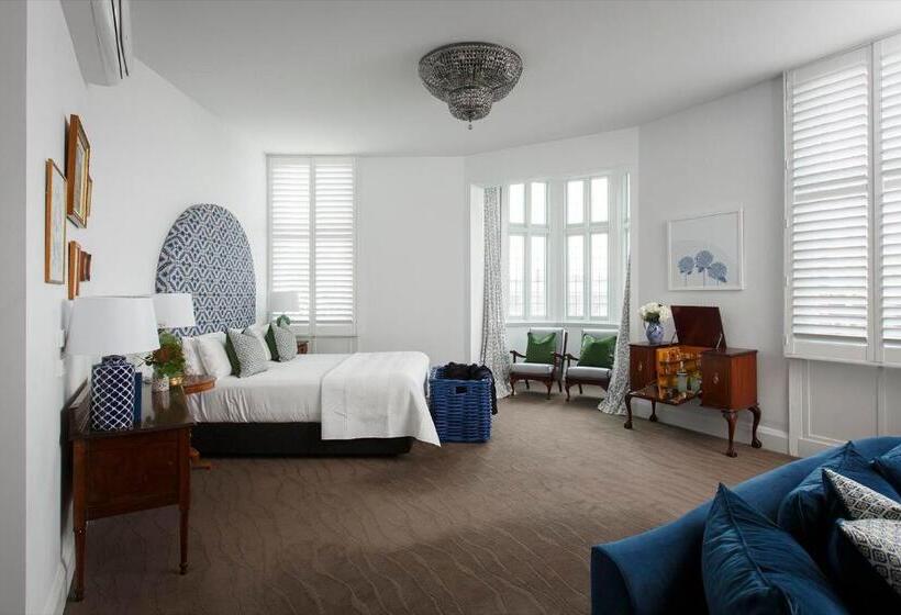 带阳台套房, The Provincial Boutique