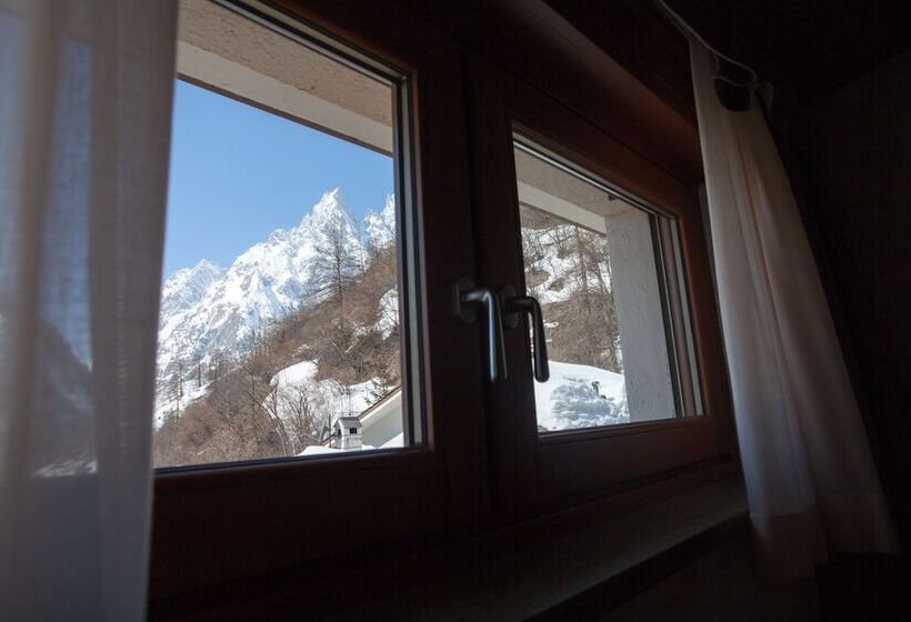 Номер Стандарт Трехместный, Vallee Blanche Courmayeur