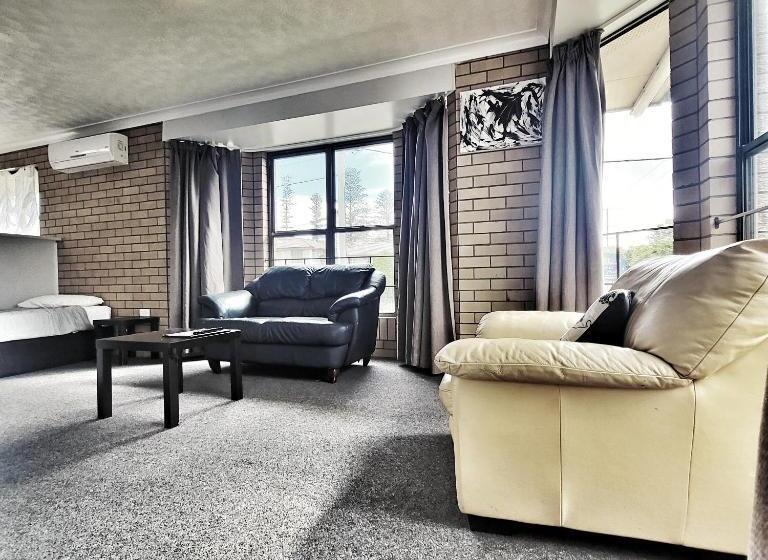 اتاق لوکس, Raceview Motor Inn