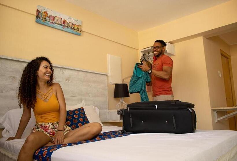 استودیوی لوکس, Mustique Suites Curacao