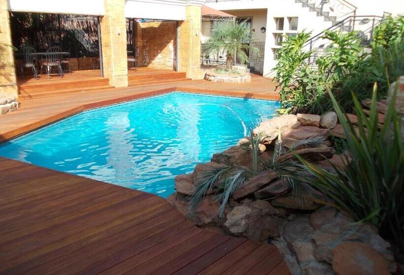 이그제큐티브 스위트, Homestay Travel Guest House