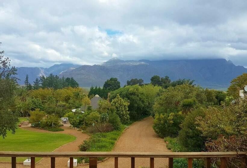 סוויטה, Val D  Or Estate