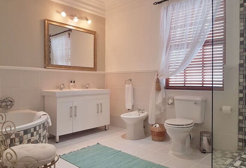 סוויטה, Val D  Or Estate