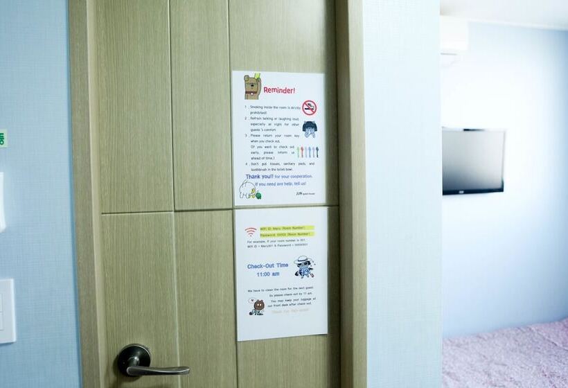 Cameră Triplă Standard, Well Plus Guest House