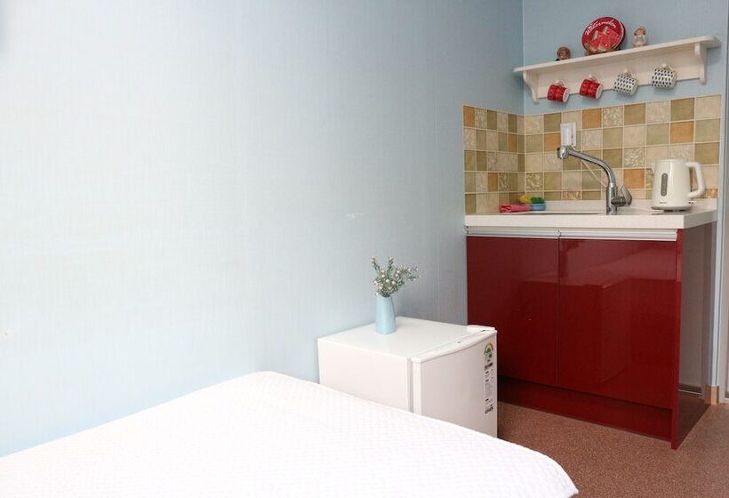 Cameră Triplă Standard, Well Plus Guest House