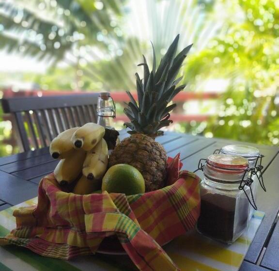 بانگلوی استاندارد, Ti Village Creole