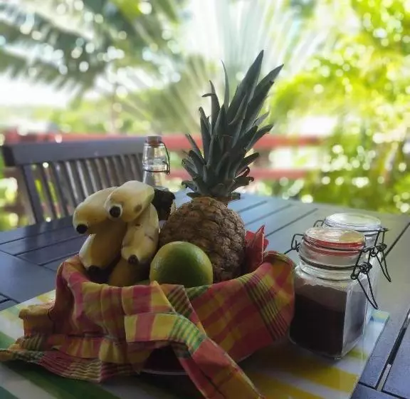 بانگلوی استاندارد, Ti Village Creole