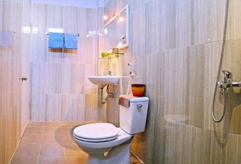 اتاق خانوادگی با چشمانداز باغ, Green Garden Homestay