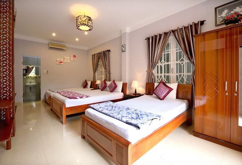 اتاق خانوادگی با چشمانداز باغ, Green Garden Homestay