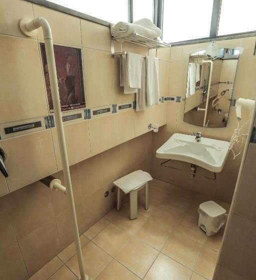 غرفة قياسية لذوى الاحتياجات الخاصة, Albergo Pompei Valley