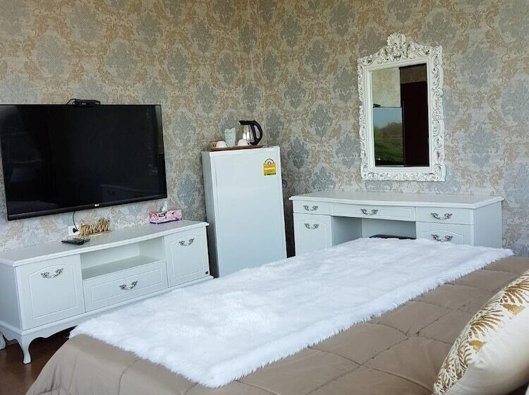 סטודיו פרמיום, Dsine Resort