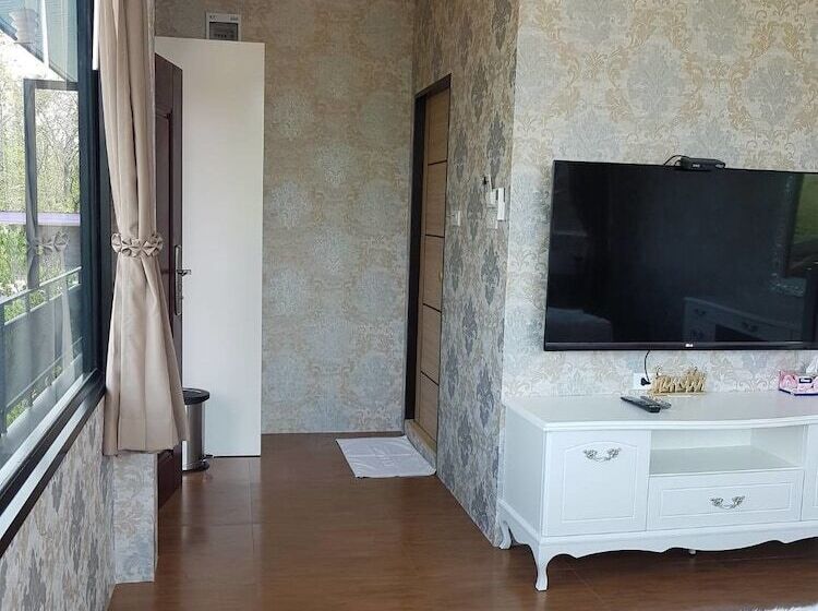 高级工作室, Dsine Resort