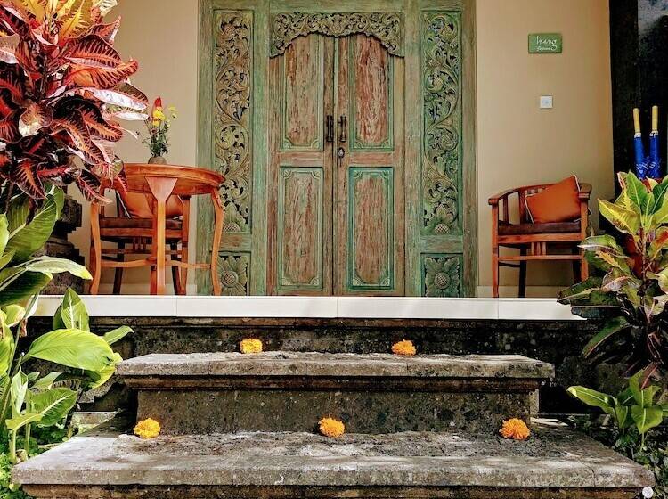 חדר דלוקס נוף בריכה, Intan Villa & Suite Ubud