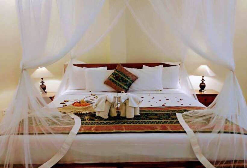 풀장 전망 디럭스 룸, Intan Villa & Suite Ubud