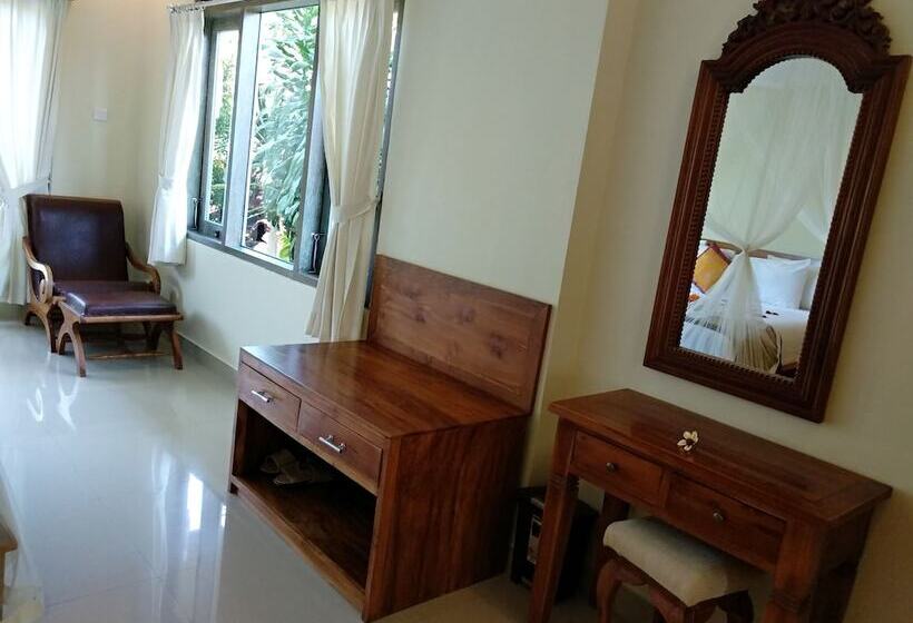 풀장 전망 디럭스 룸, Intan Villa & Suite Ubud