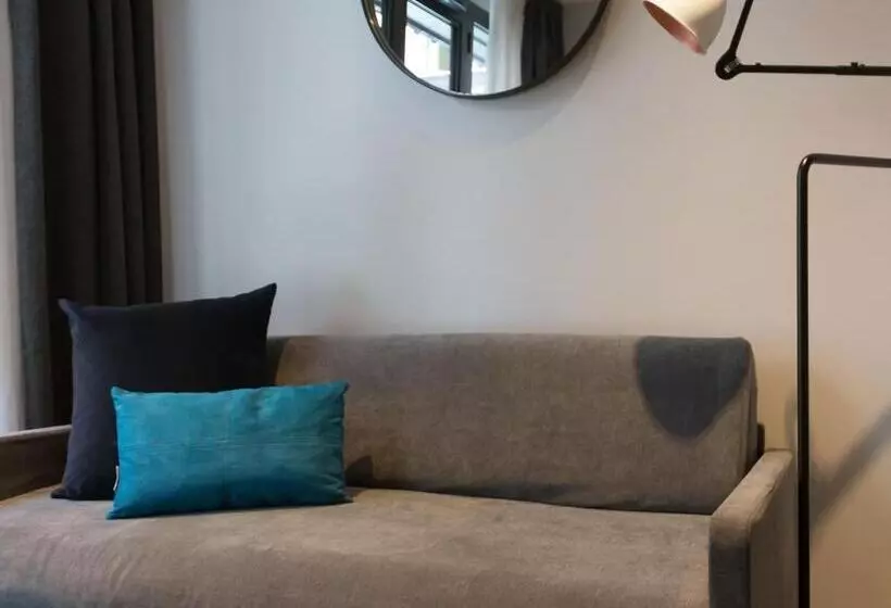 سوییت جونیور, Les 2 Villas