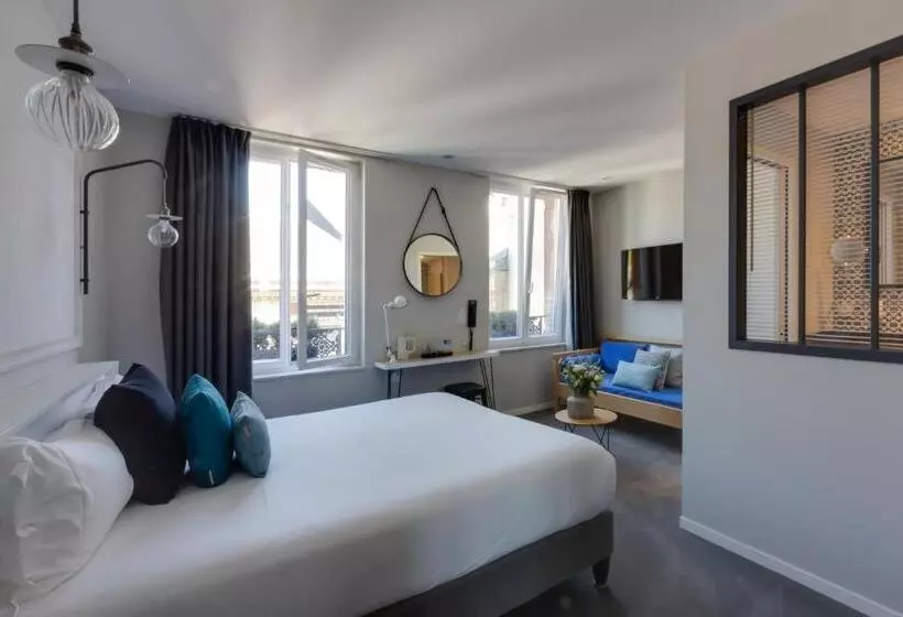 اتاق لوکس, Les 2 Villas