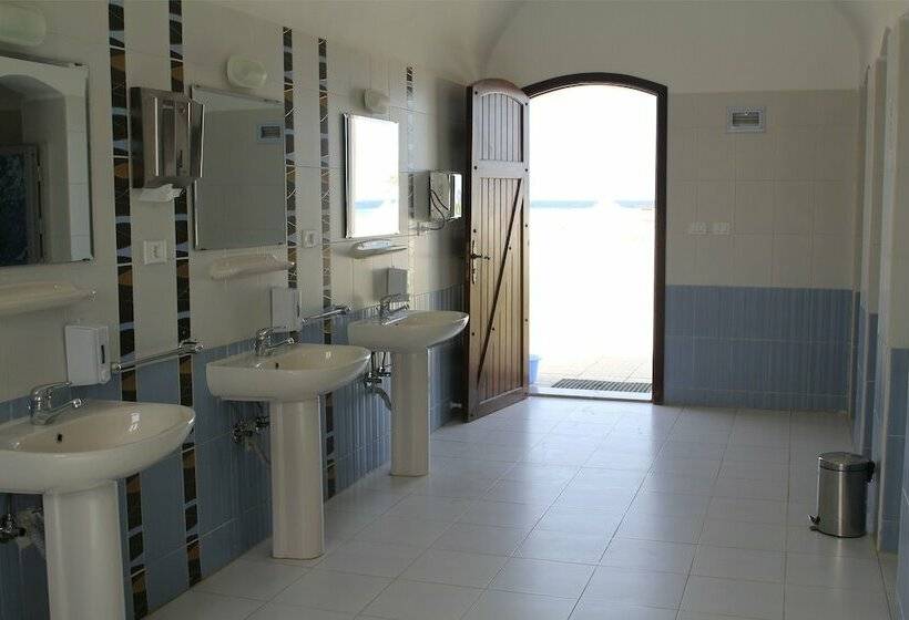 چادر با خدمات رفاهی استاندارد, Marsa Shagra Village