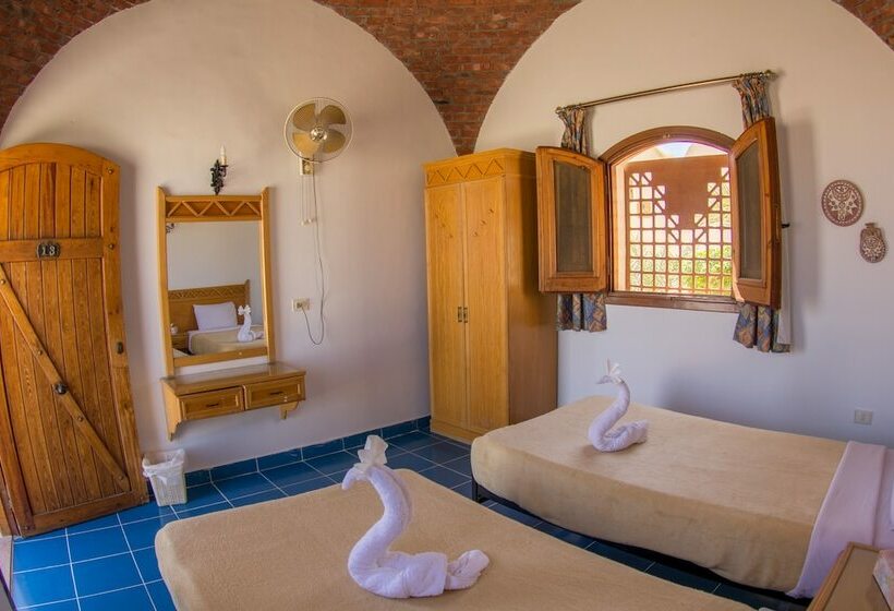 کابین, Marsa Shagra Village