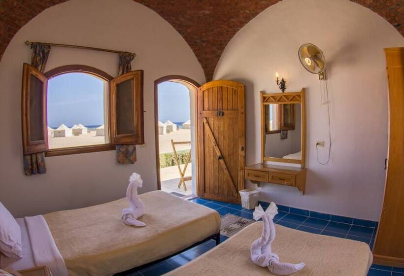 کابین, Marsa Shagra Village