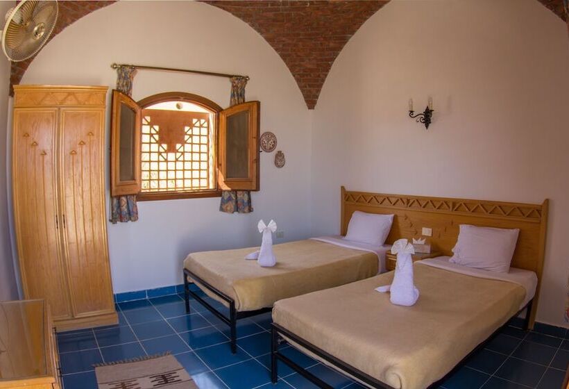 کابین, Marsa Shagra Village