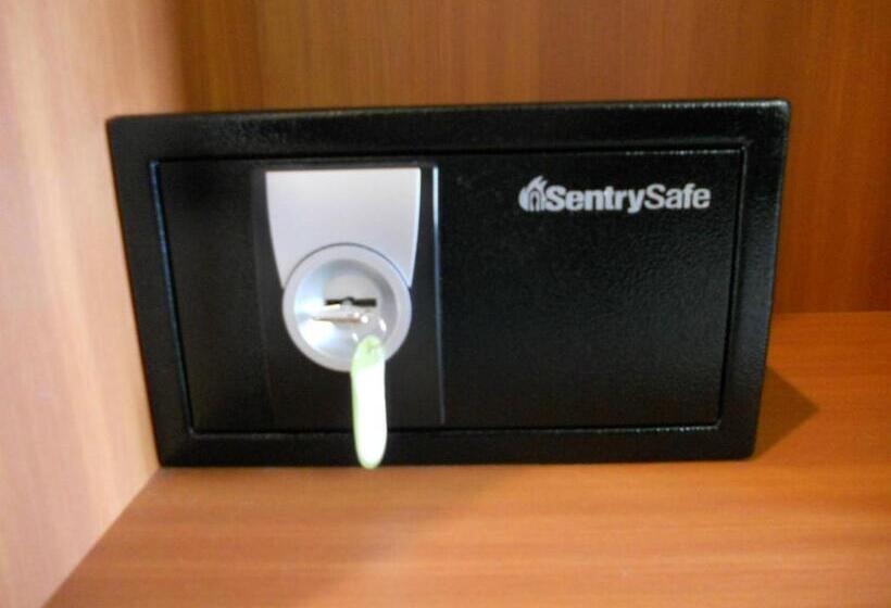 غرفة قياسية ثلاثية, Nikko Station Hotel Classic