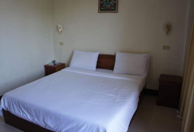 اتاق استاندارد, Sisavath