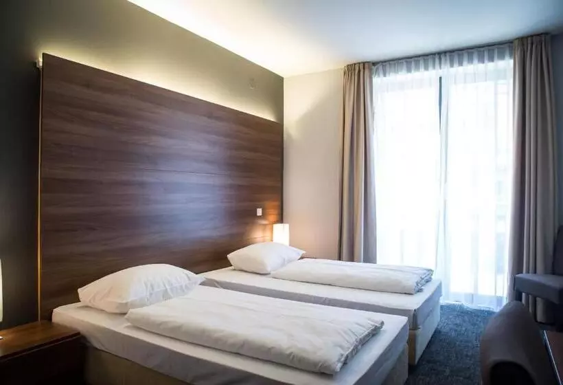 Habitación Estándar Individual, Sliško