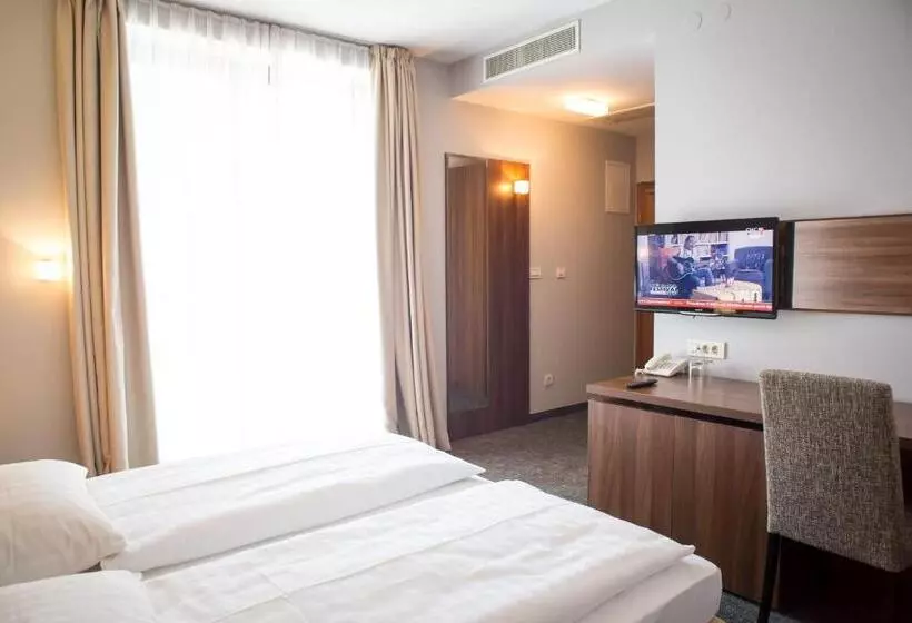 Habitación Estándar Individual, Sliško