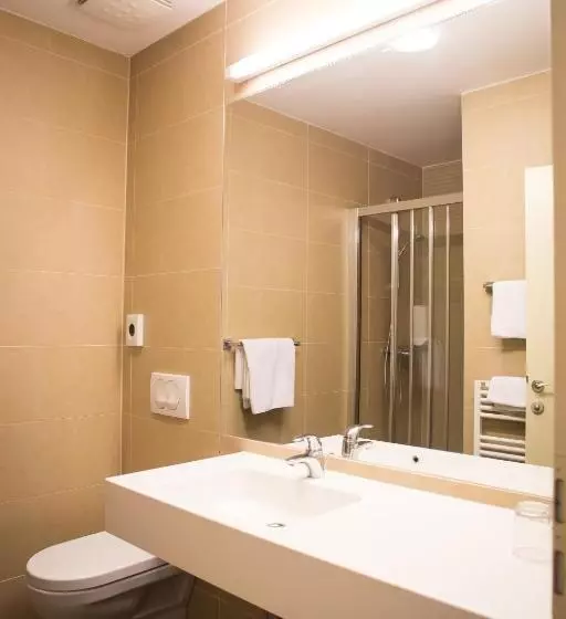 Habitación Estándar Individual, Sliško