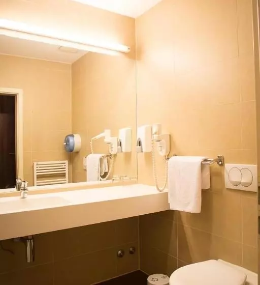 Habitación Estándar, Sliško