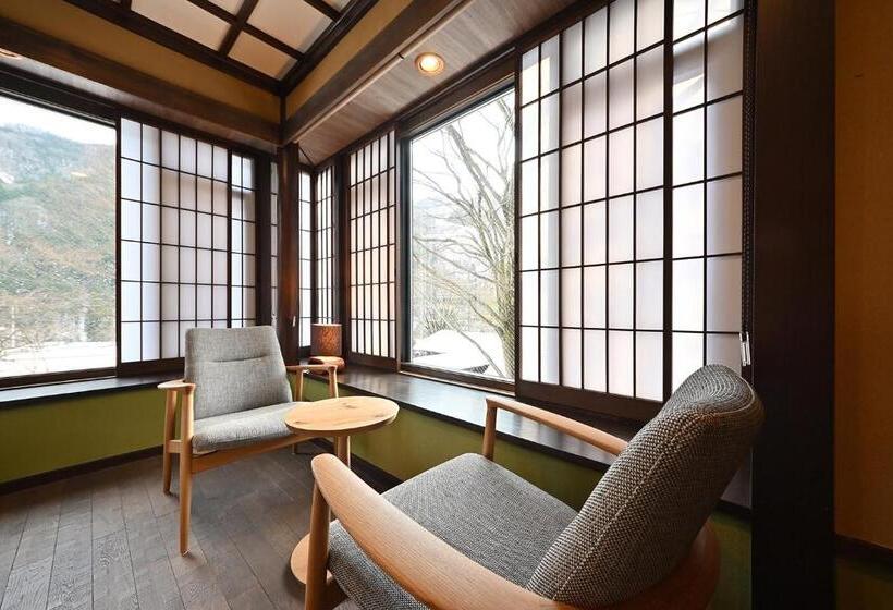 スタンダード4人部屋, Syoubun